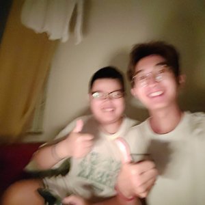 《又在熬夜啊》