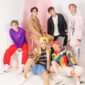 Hình Nhân Câm Nín