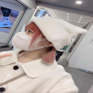 最后陪你的并不是我