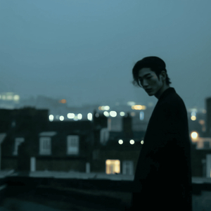 在浪漫的季节，湿透了眼睛