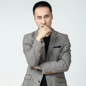 红墙的底色是忠诚 伴奏