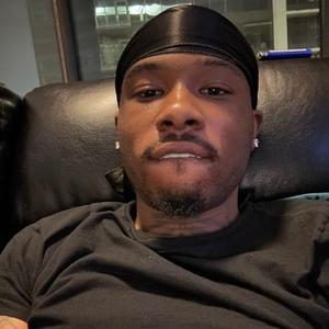 free uno (feat. snakechildpain)