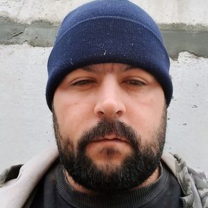 В рабочей одежде