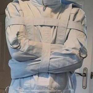 restraint w xophy (checkerman)