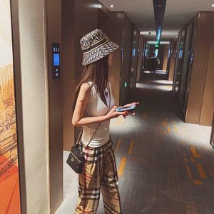 龙妮专属
