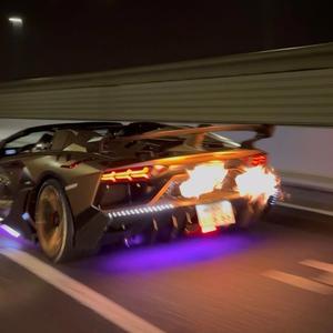 LAMBO (feat. Grizzy)