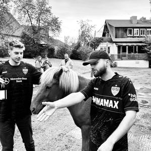 Steh ich hier (feat. SIUL)
