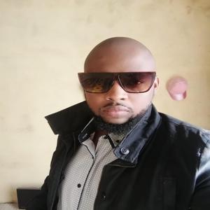 UMSHADO RS4 (feat. Phomolo)