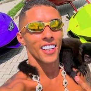 MT-ANIVERSARIO DO CHEFE HOJE (DJ Y7 DA SERRA 027)