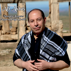 Hangi Bağın Bğbanısan Gülüsen / Daracık Sokaklar / Sallasana Sallasana