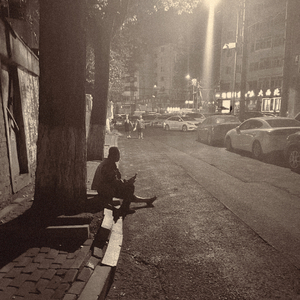 回忆如洪水猛兽，我却手无寸铁