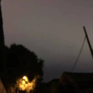 迎着夕阳的余晖，我们在用力奔跑