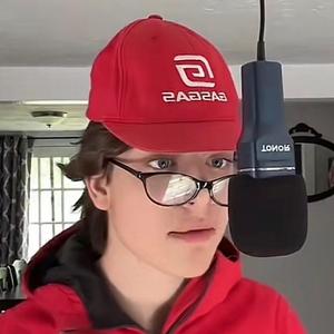 INTERNET CAPPER (CASHOUT MIKE DISS) (feat. Grimlxck)