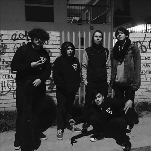 El Veneno de Tus Labios