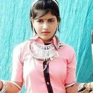 Bhongriya Ma Aavi Vo Juvanay Dharle Maro Hath