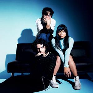 I don't want to be by your side