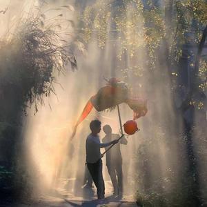 和秀山丽水共度幸福年