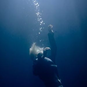 溺水の爱 Drowning Love