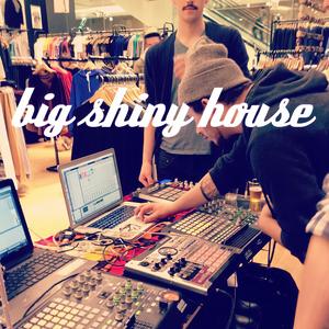 Pollenate (feat. Noble Oak)