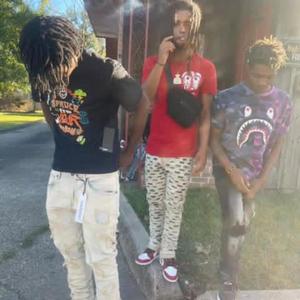 Freestyle (feat. 3babytazzie, 43Livin & 38)