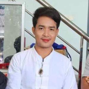 นักร้อง สุรพงษ์ บรรจงศิลป์