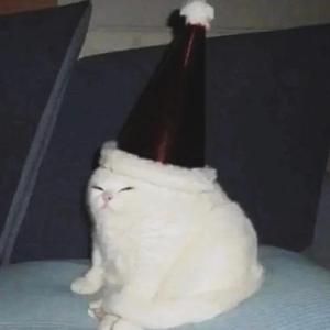 Creepy Girl (feat. Vuvu Le)