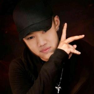 你陪我长大，我陪我变老