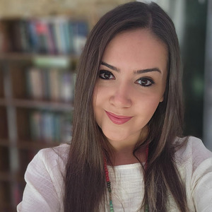 Çemberimde Gül Oya