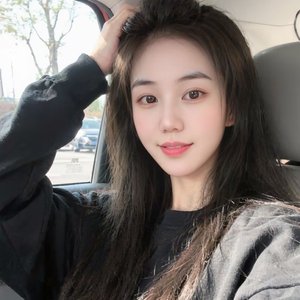 乱光渐欲迷人眼