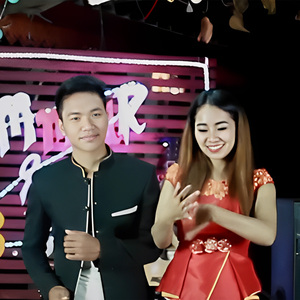 ຫຼົງໂຕເອງ