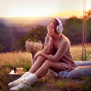 Moments Framed In Headphone Hum