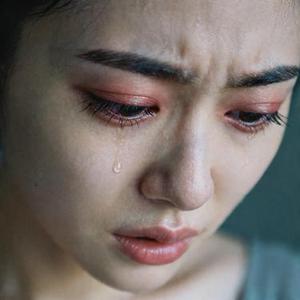 还是控制不住我的泪