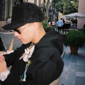 ¿Como Le Va? (Instrumental)