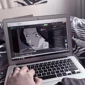 枫（缓缓飘落的枫叶像思念）
