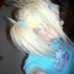 b there 4 me (feat. Tr1st4n)