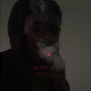 Smackas (feat. Kay3hree)