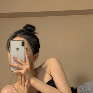 教堂的白鸽