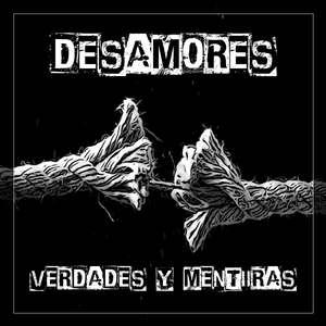 Por debajo de la mesa