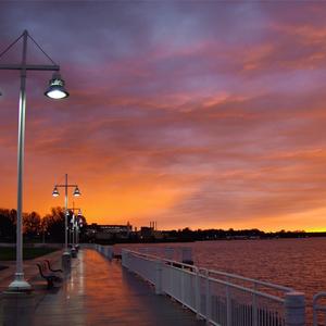 离家近的地方有一条路