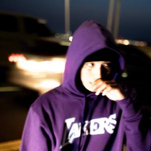 LOOPY 루피 WALK AWAY