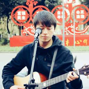 在黑暗的尽头仰望星空