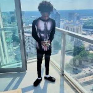 Dinner Date (feat. Pradabagshawty)