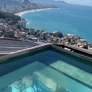 Pegada de Bandido (feat. Mc Menor Thalis, Mc Joyce, Mc Th & Dj Tim)