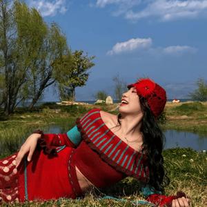 提着剑今生踏破红尘