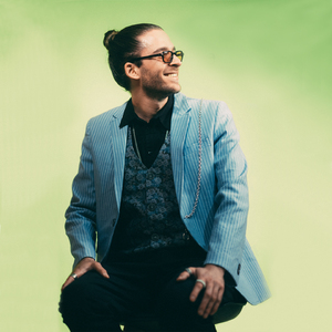 בר עושה רוק