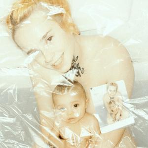 She Just Wanna Dance