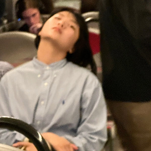 Un camino al mar por un río