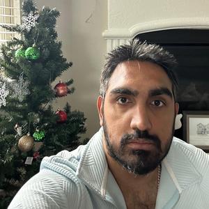 Xmas (feat. Vishal Narinder Bala, Supreet Kaur Bala & Tiesto)