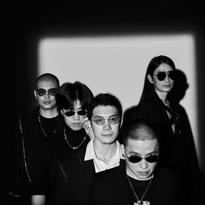 嫉妒、如果突然间死去、1945、手机、盲、不由