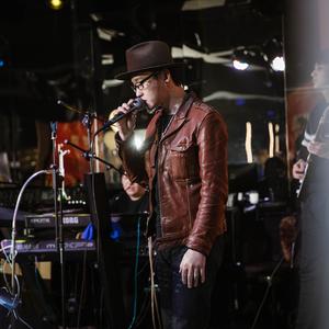 多想在平庸的生活拥抱你-COVER隔壁老樊